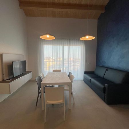 Woody Green Penthouse Sea View - Agenzia Cocal Каорле Экстерьер фото
