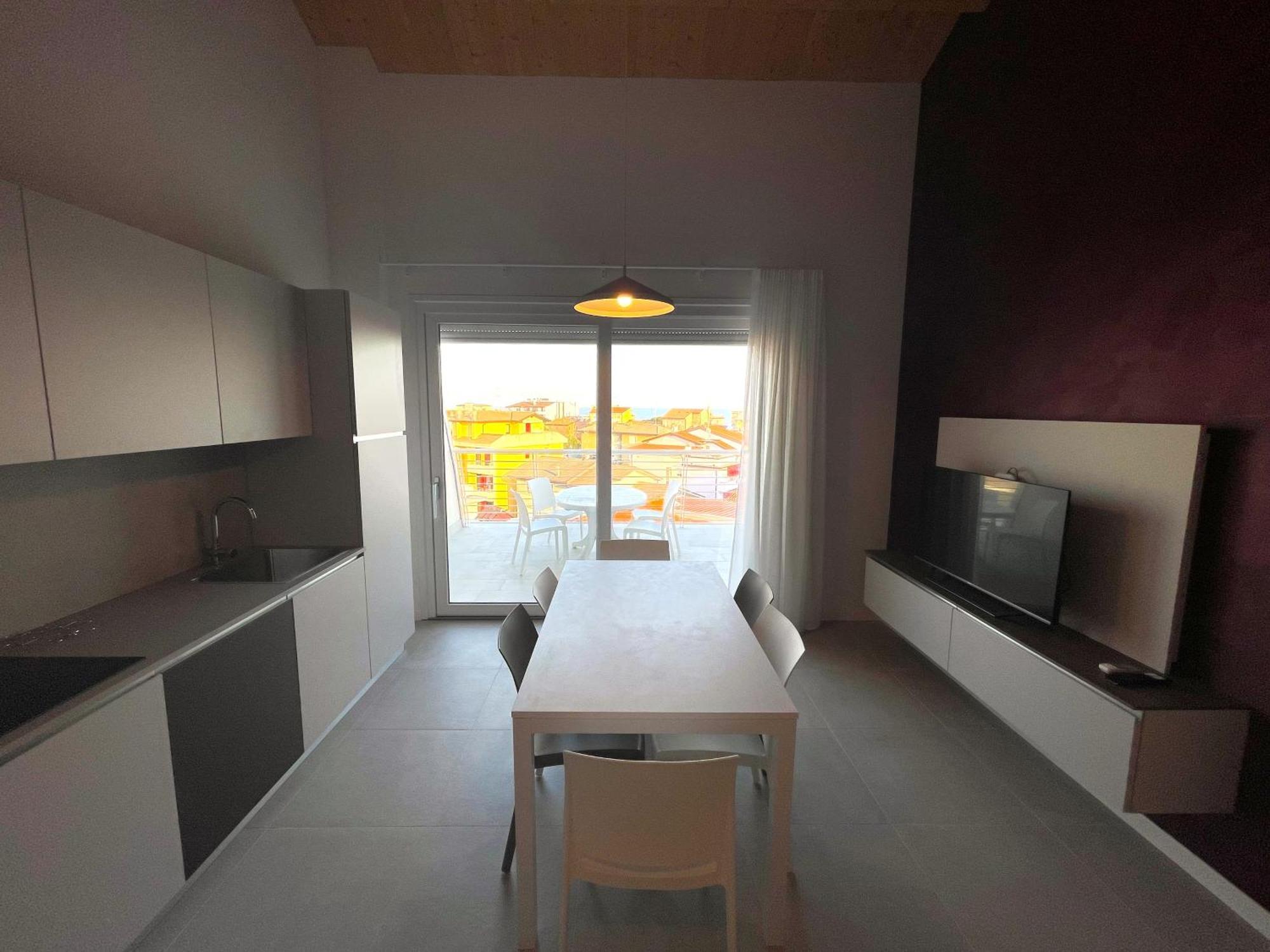 Woody Green Penthouse Sea View - Agenzia Cocal Каорле Экстерьер фото