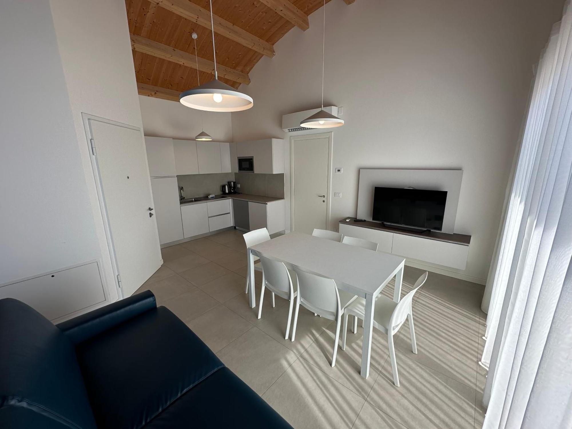 Woody Green Penthouse Sea View - Agenzia Cocal Каорле Экстерьер фото